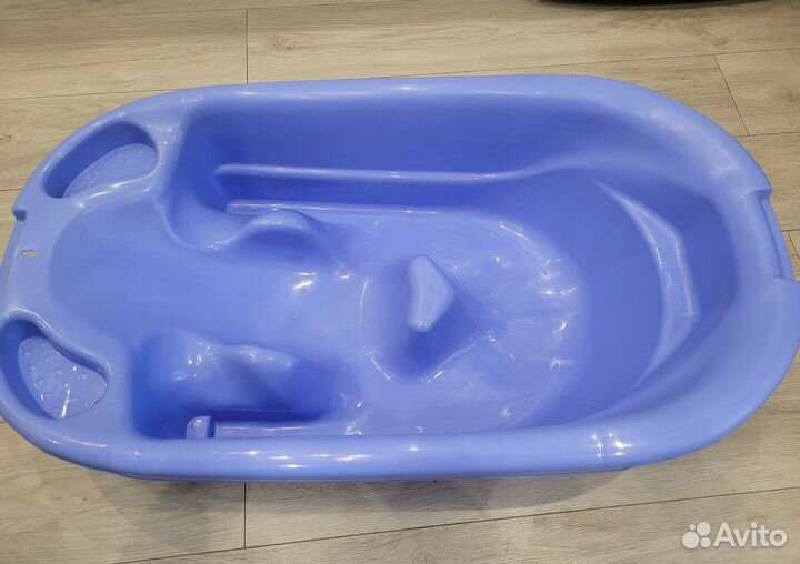 Детская ванночка со встроенной горкой