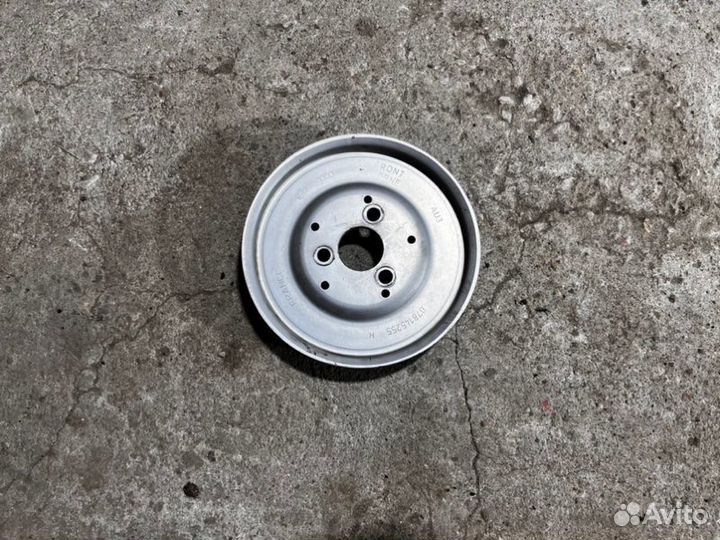 Шкив насоса гур Audi A6 C5/4B 2.4 1998