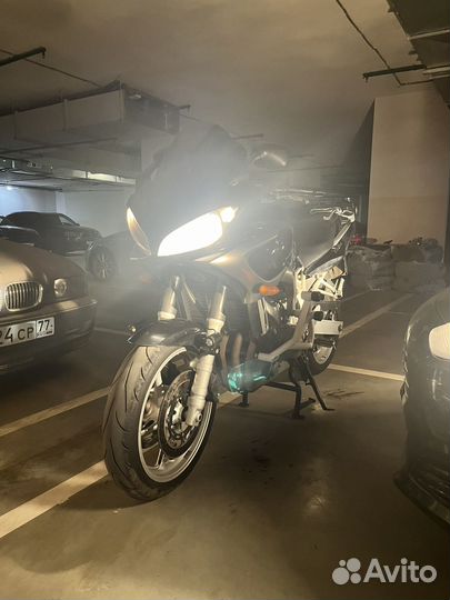 Yamaha FZ6