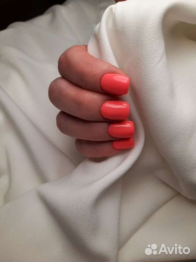 Маникюр и педикюр