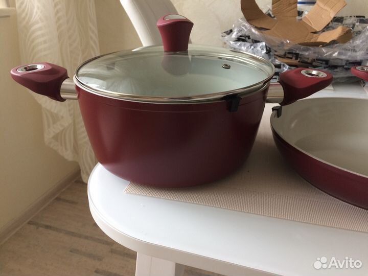 Набор посуды с керамическим покрытием
