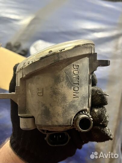 Противотуманная фара правая 89210656 Toyota Camry