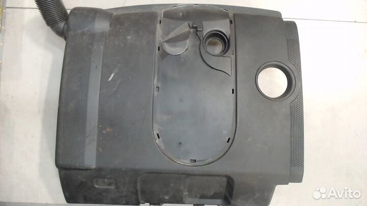 Корпус воздушного фильтра Volkswagen Touran, 2004