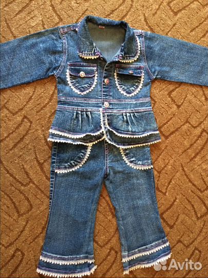Продаю джинсовый костюм