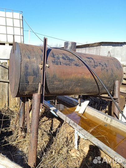 Бочка-цистерна металлическая для воды