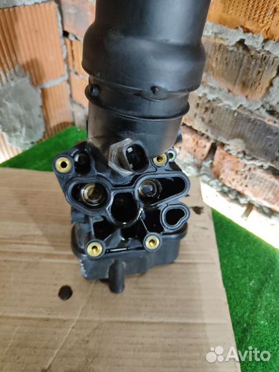 Корпус масляного фильтра Volkswagen Passat B6