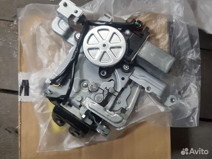 Замок багажника Nissan X-Trail 2017-2021