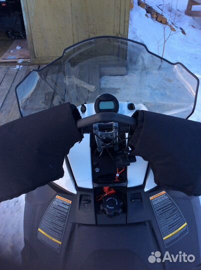 Продаётся снегоход arctic CAT