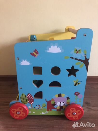 Деревянный бизикуб-каталка