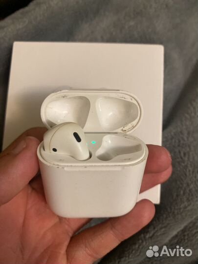 Airpods 2 левый + кейс