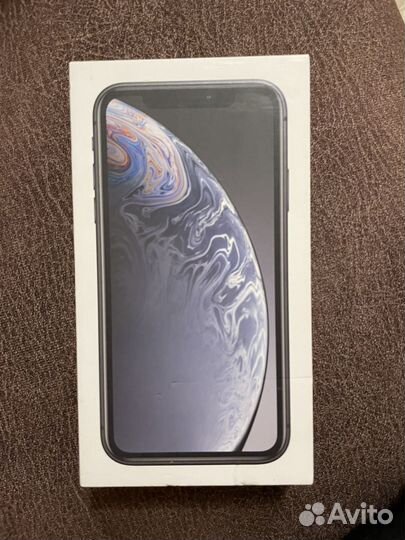 Телефон iPhone XR