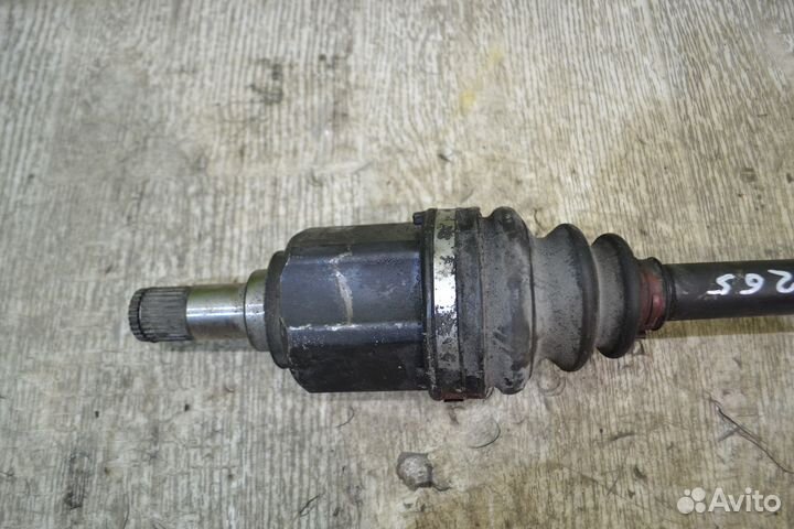 Полуось передняя правая Митсубиси Грандис