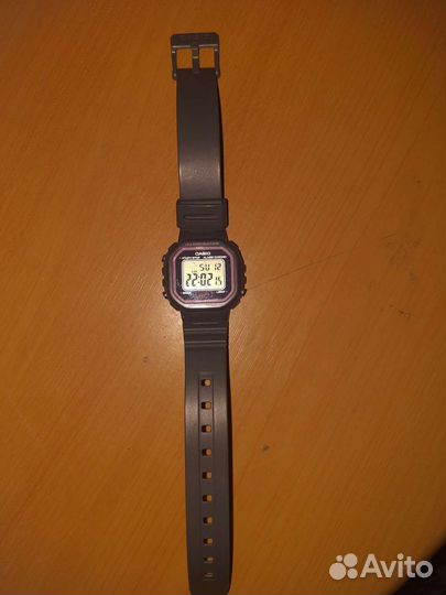 Электронные часы casio