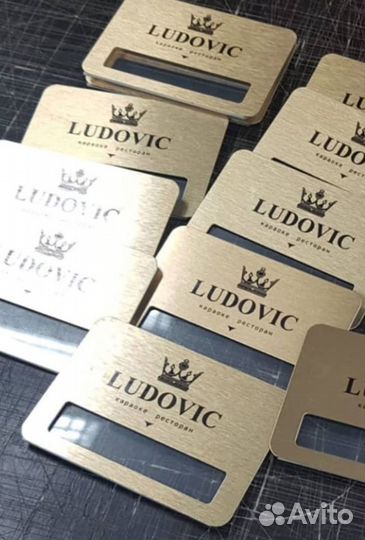 Бейдж металлический