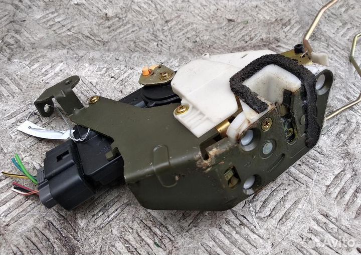 Активатор замка двери Suzuki Ignis