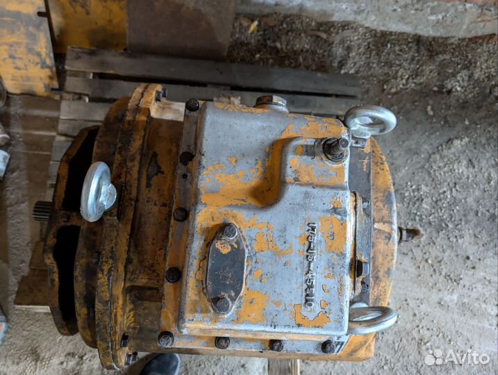 Кпп на komatsu D155/355