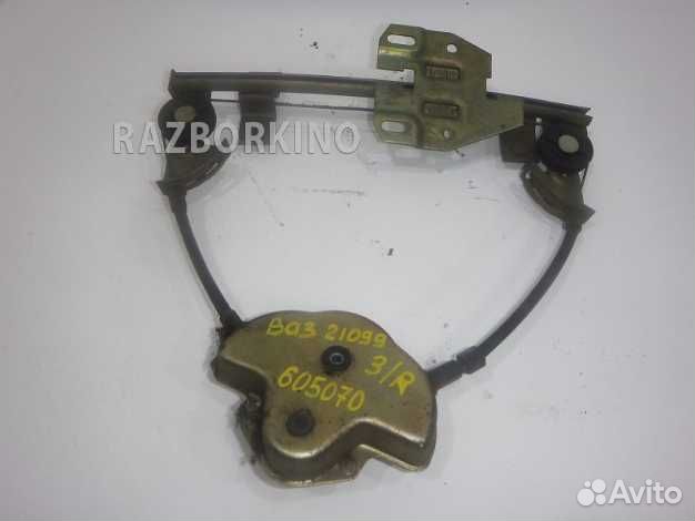 Стеклоподъемник механический задний правый