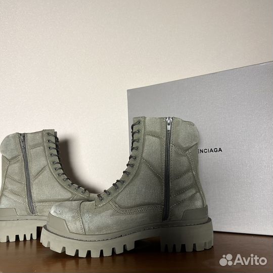 Balenciaga strike в наличии