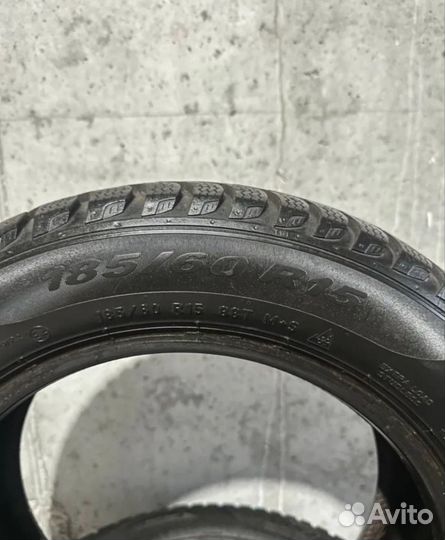 Pirelli Carrier Winter 185/65 R15 30B