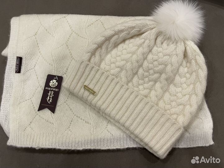 Шапка и шарф из натуральной шерсти Gobis sun