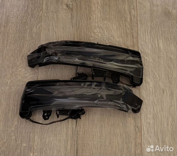 Динамические поворотники на Mercedes Benz