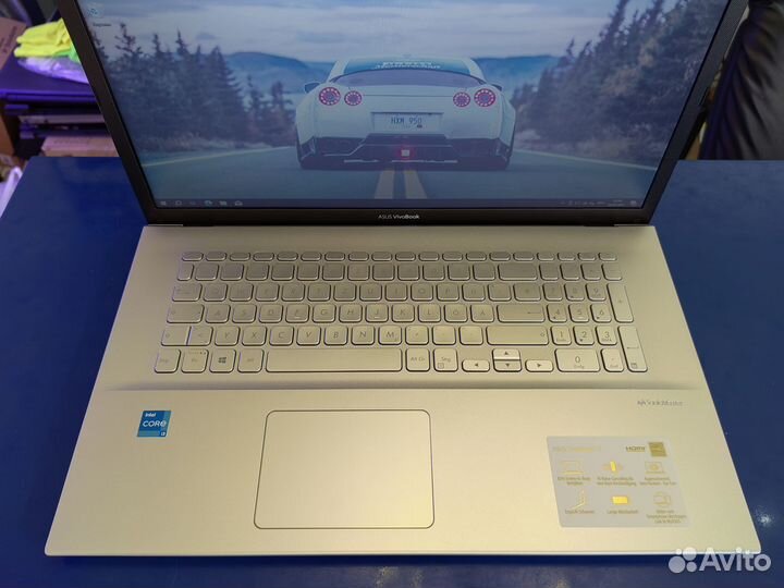 Ноутбук Asus 17.3