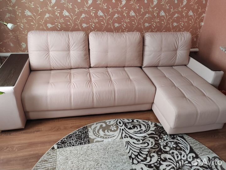 Угловой диван