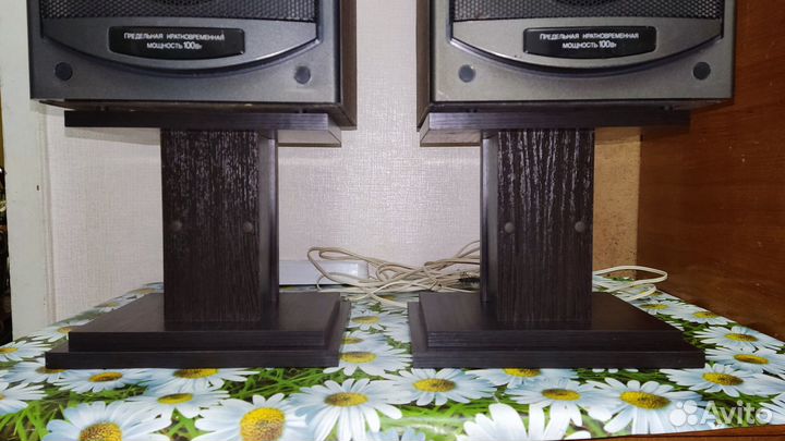 Подставки - стойки под акустику