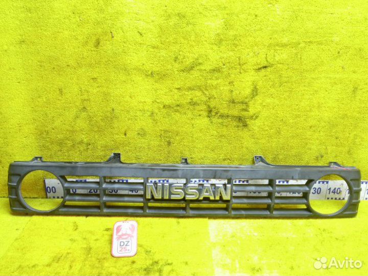 Решетка радиатора передняя Nissan Safari/Patrol
