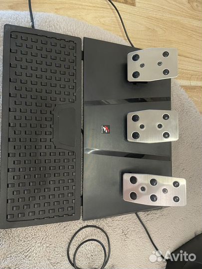 Игровой руль 900 градусов 3 педали и кпп