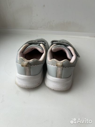 Кроссовки детские 28