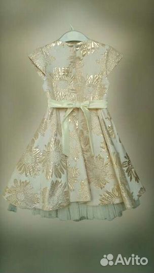 Праздничное платье для девочки