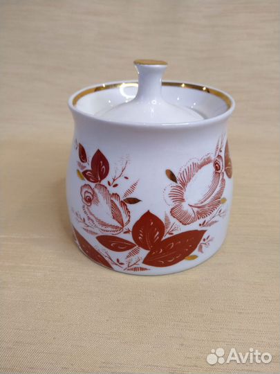 Фарфоровая сахарница Вербилки