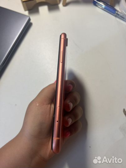 Телефон iPhone xr