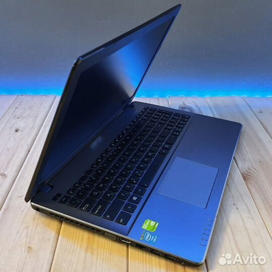 Ноутбук Asus X550l