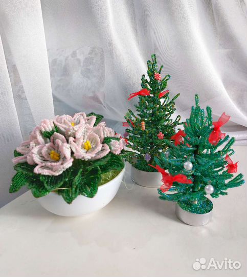 Ёлка новогодняя, ручная работа, из бисера