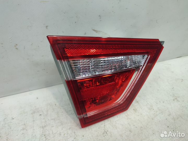 Фонарь внутренний левый LADA Vesta 2015