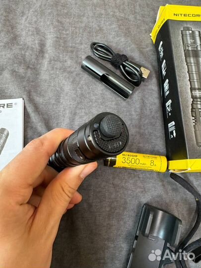 Nitecore P22R - тактический фонарь