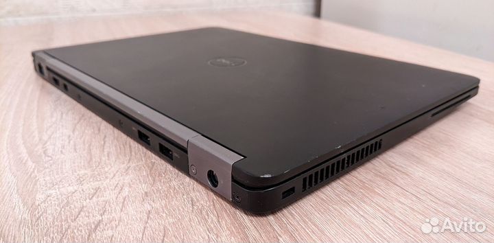 Dell latitude E7270