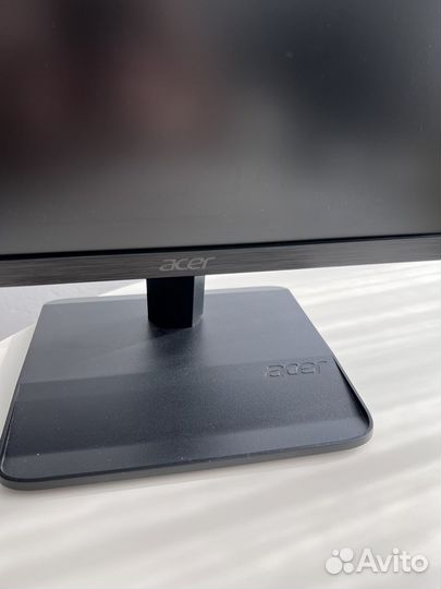 Монитор Acer ET221Q 22 дюйма