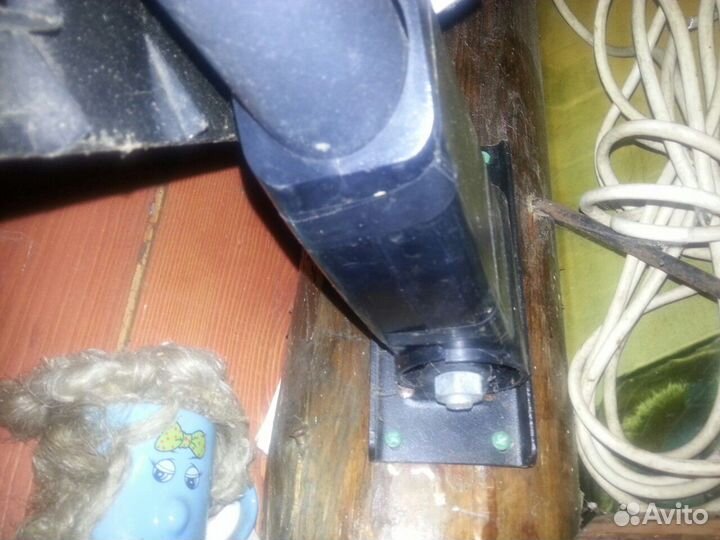 Кронштейн настенный для телевизора