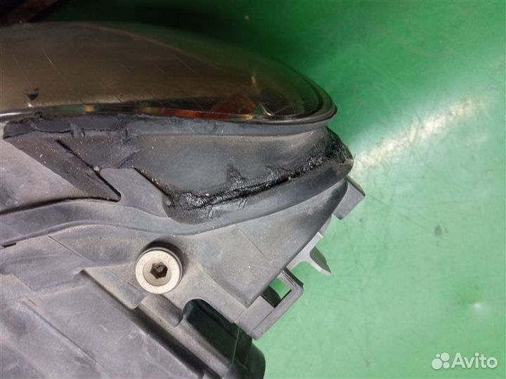 Фара передняя правая Audi A4 B7