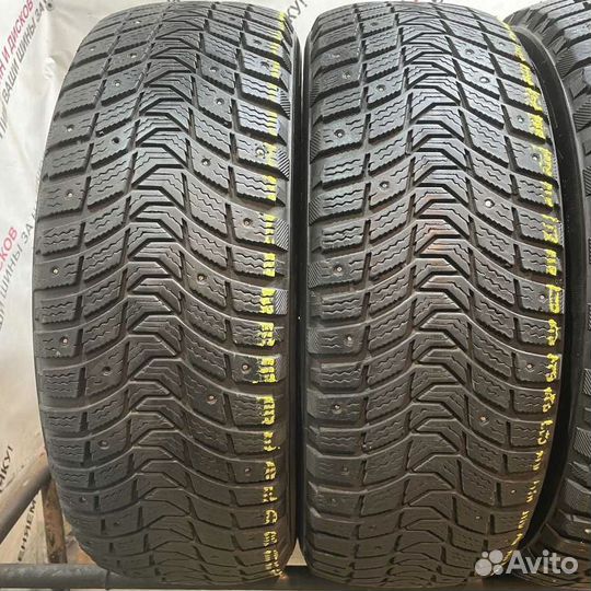 Michelin X-Ice North 3 215/60 R16 95M