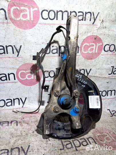 Кулак поворотный передний левый Lexus Ls 430