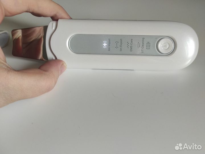 Аппарат для ультразвуковой чистки лица