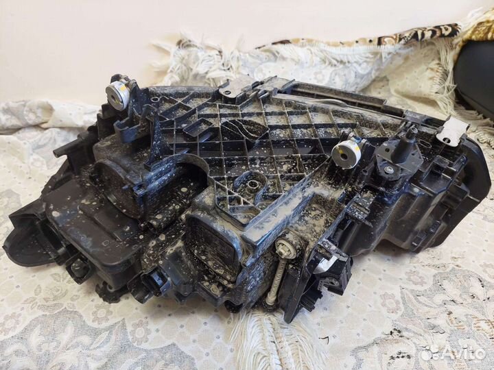 Фара правая на BMW 6 GT32 Оригинал