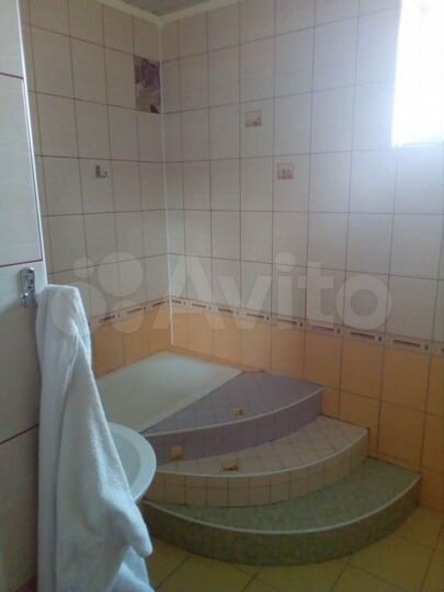 Дом 382,6 м² на участке 6 сот.