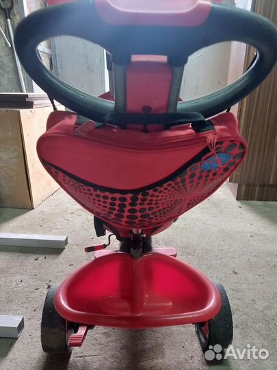 Детский трехколесный велосипед