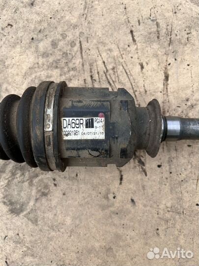 Привод передний правый Toyota Rav 4 20 кузов