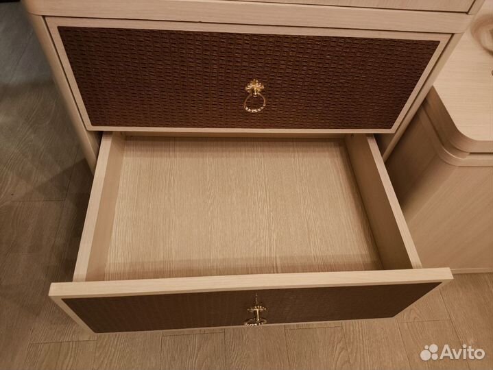 Стенка горка в гостиную бу